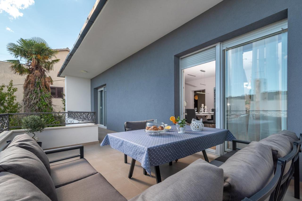 Apartman Tragos Трогір Екстер'єр фото