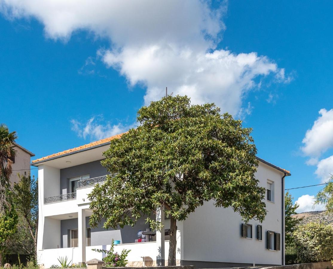 Apartman Tragos Трогір Екстер'єр фото