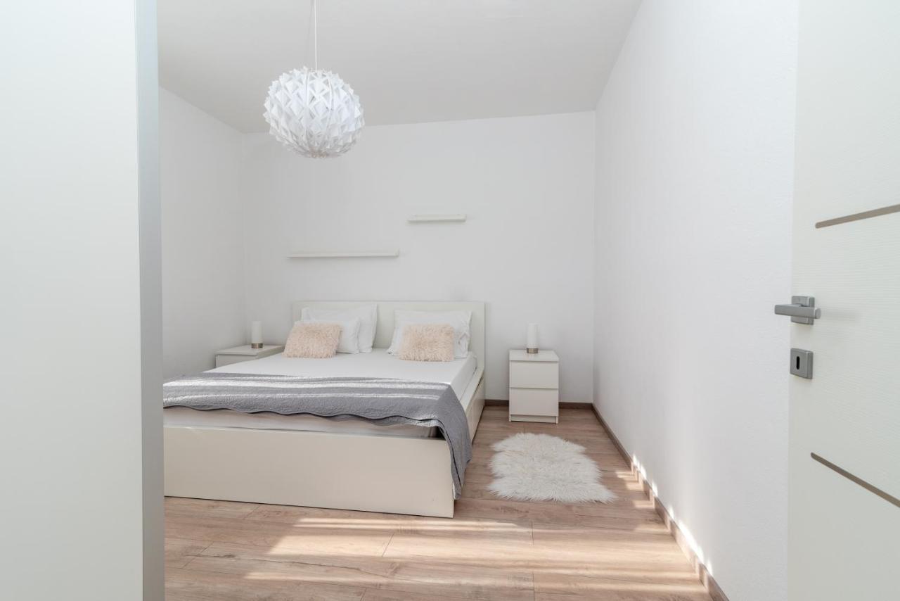 Apartman Tragos Трогір Екстер'єр фото